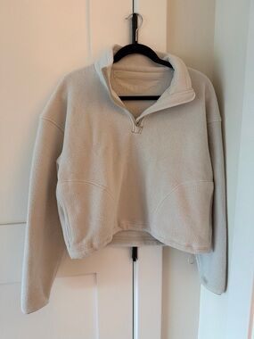 Outdoor Voices Cream Sherpa Quarter-Zip Pullover